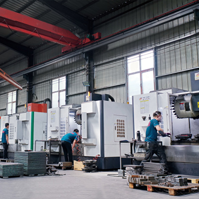 Fresadora CNC de cinco ejes